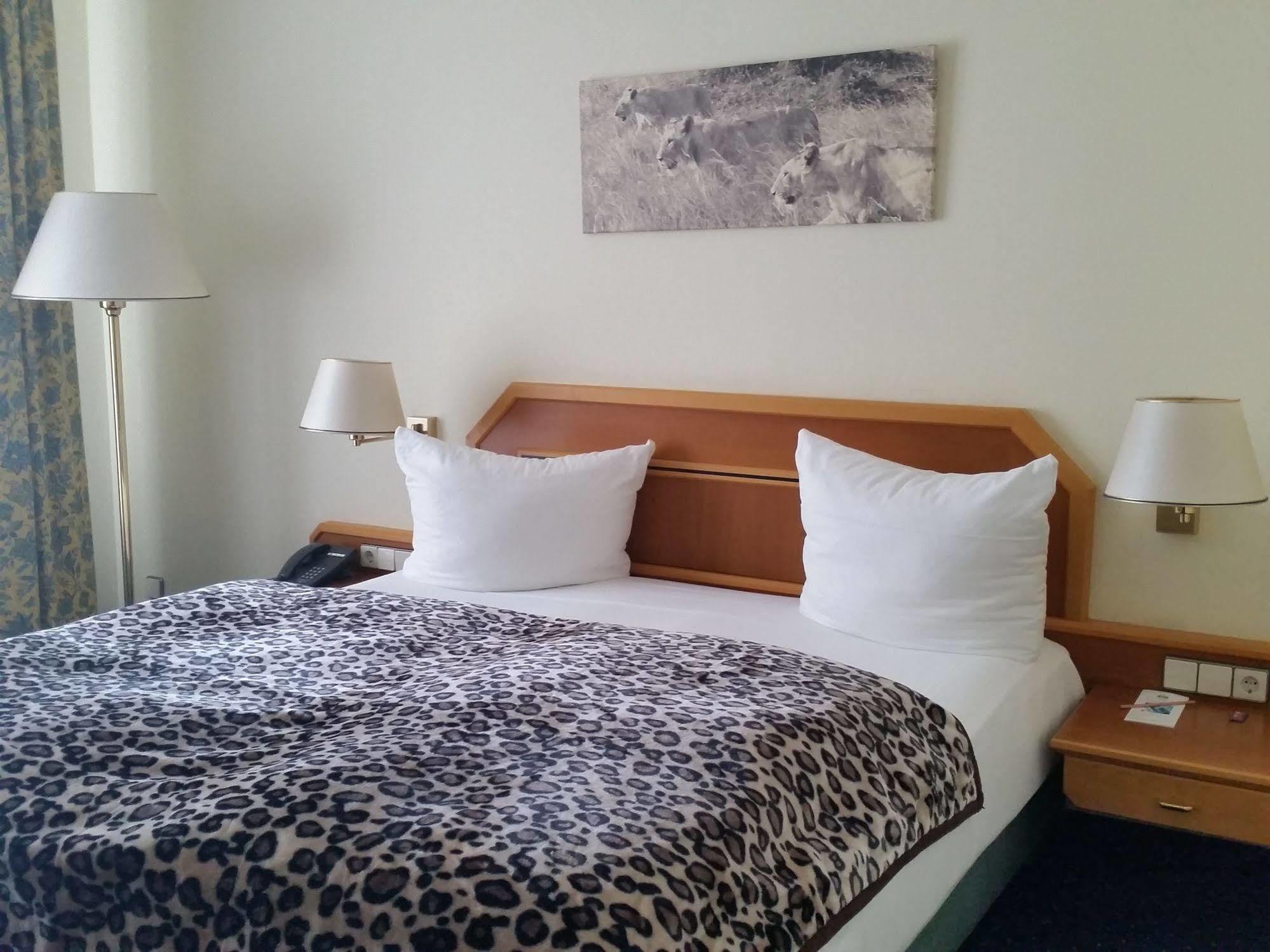 Sunderland Hotel Sundern Extérieur photo